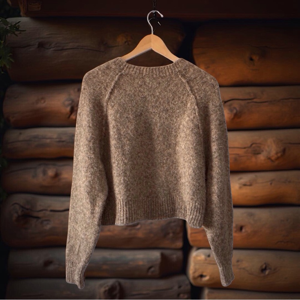 American Eagle Brown Knit Sweater – Size L, Bow Detail, Cozy Winter Style - Picture 4 of 9